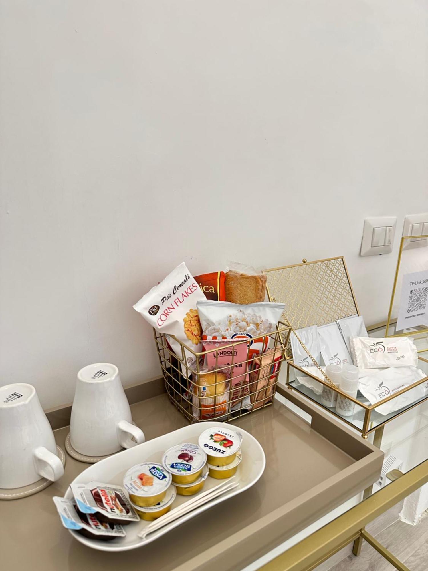 Maison M Napoli Boutique Rooms ภายนอก รูปภาพ