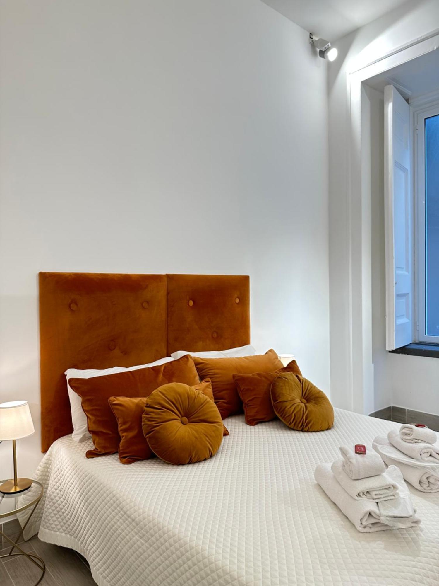 Maison M Napoli Boutique Rooms ภายนอก รูปภาพ