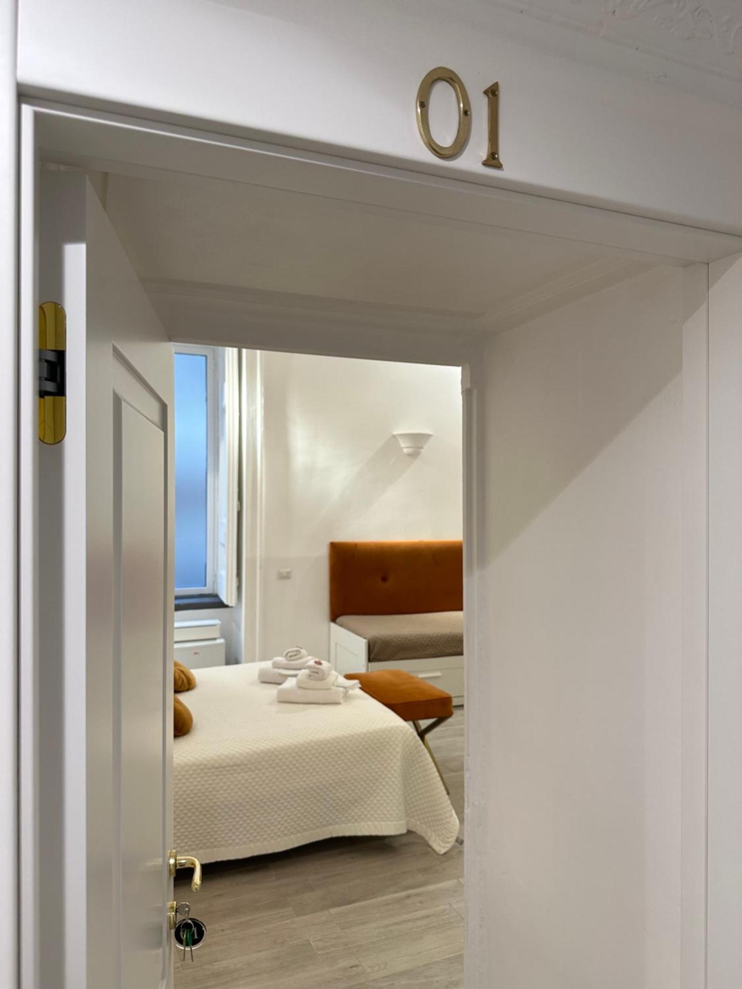 Maison M Napoli Boutique Rooms ภายนอก รูปภาพ
