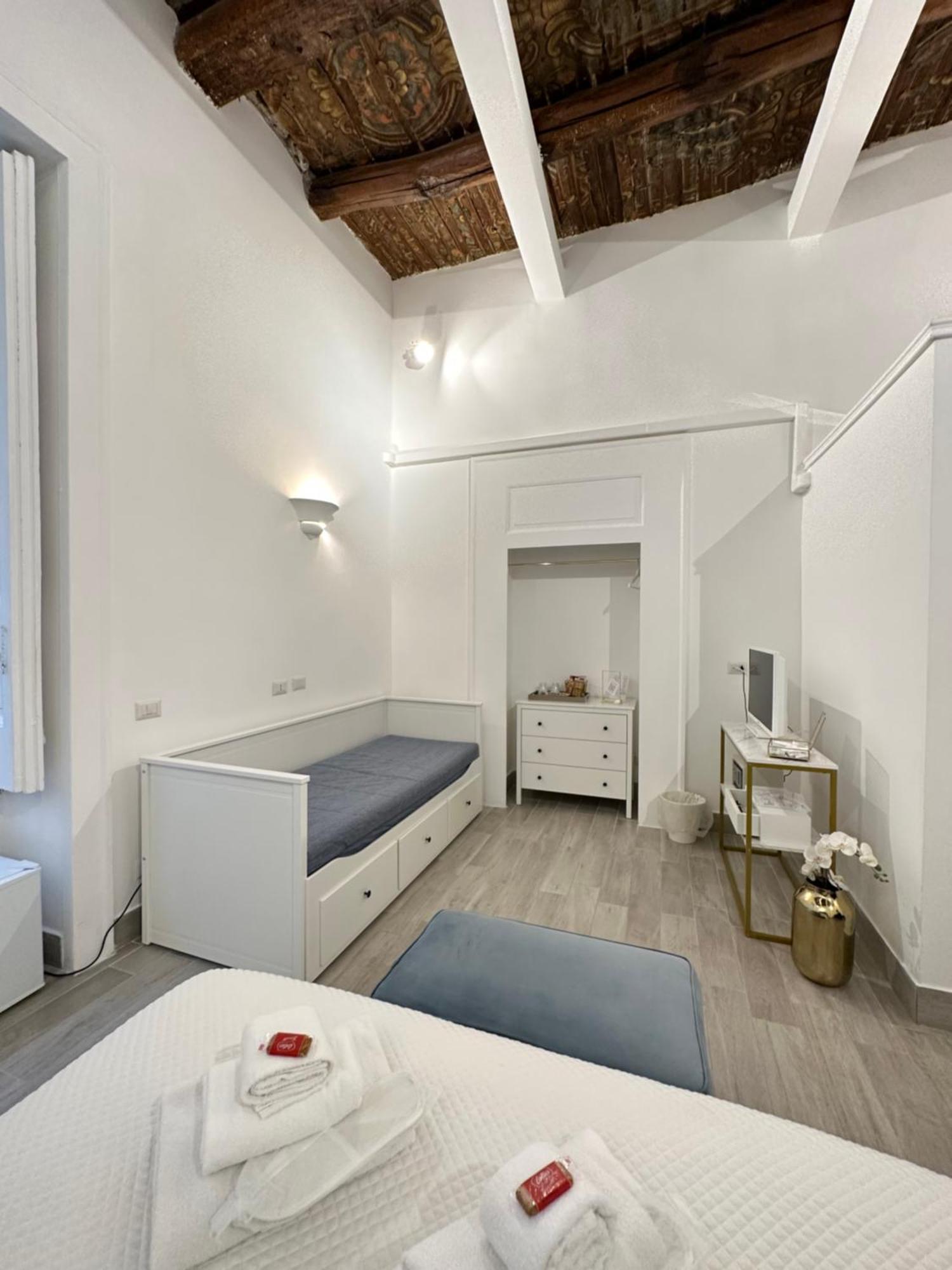 Maison M Napoli Boutique Rooms ภายนอก รูปภาพ
