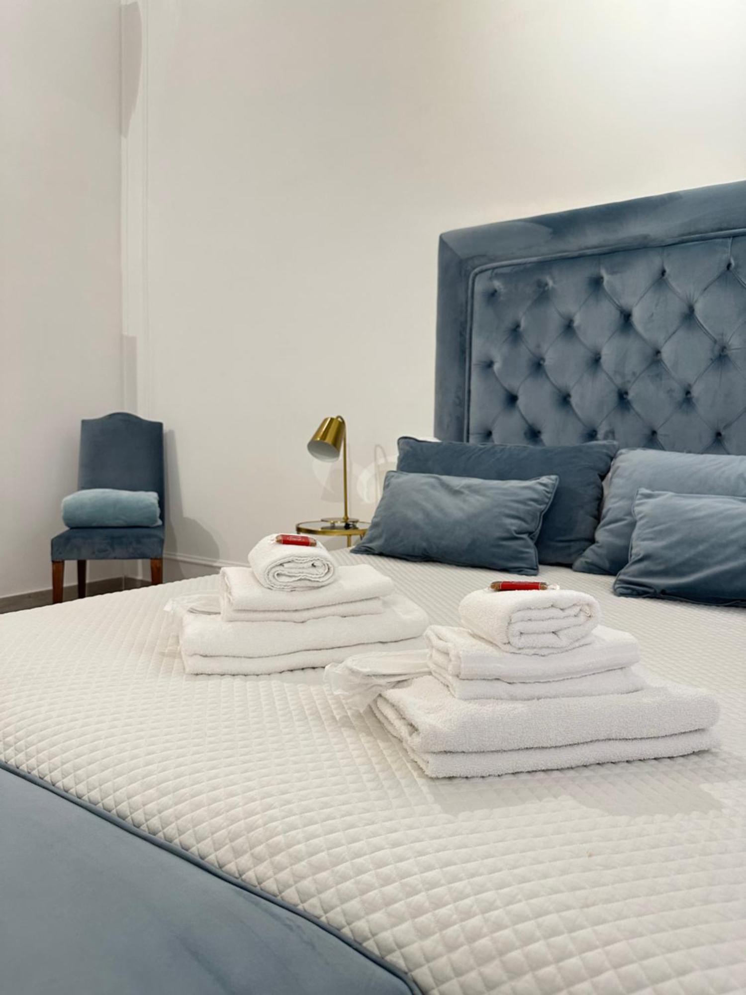 Maison M Napoli Boutique Rooms ภายนอก รูปภาพ